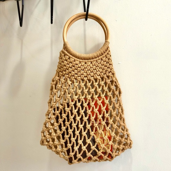 Handbags - ‼️LAST CHANCE // NAME YOUR PRICE // DONATING FRI 12/2‼️ Netted Handbag ✨👜💕